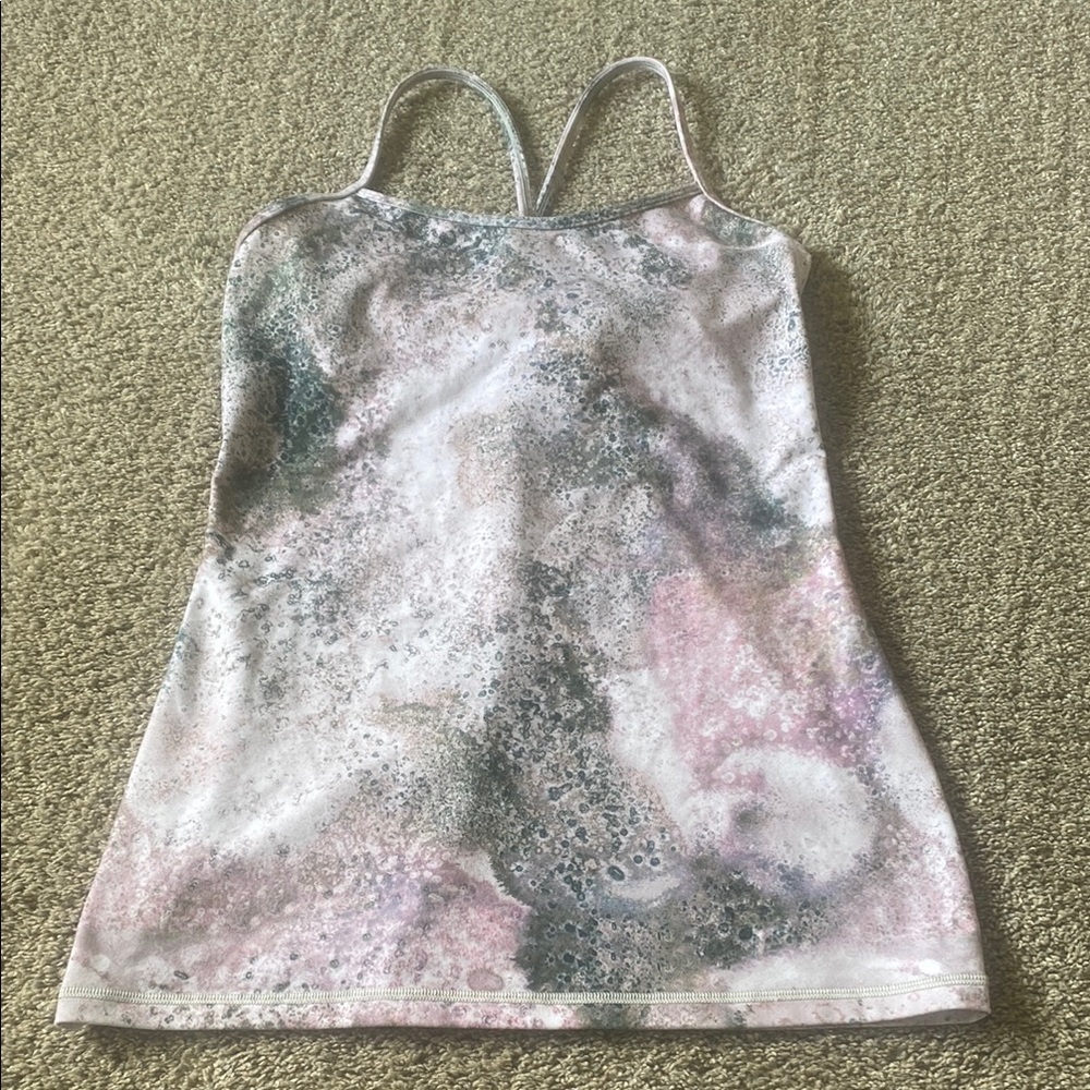 Lululemon tank